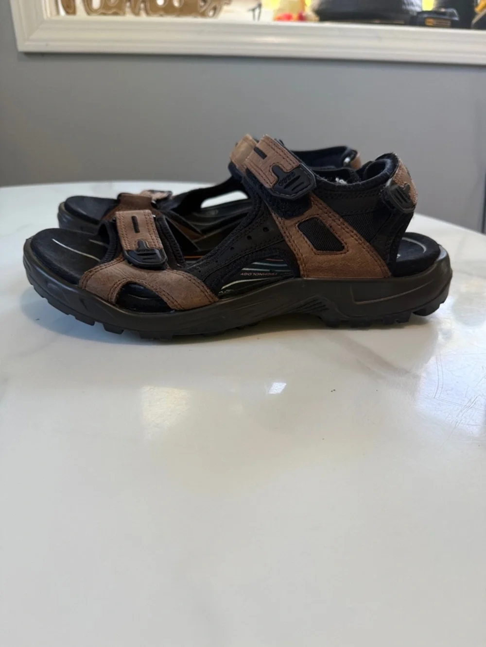 Ecco Men's Brown & Black Adjustable Leather Sandals size 45